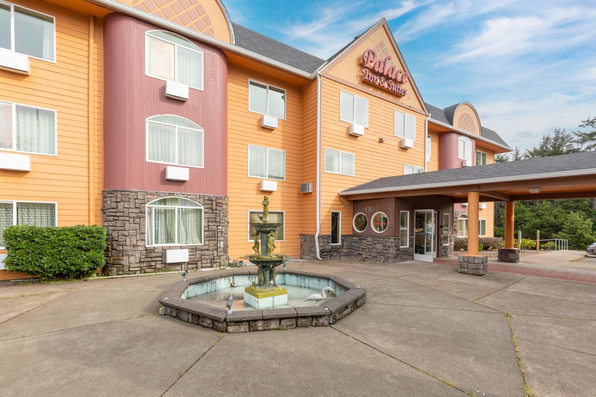 Palace Inn & Suites Lincoln City Exteriér fotografie