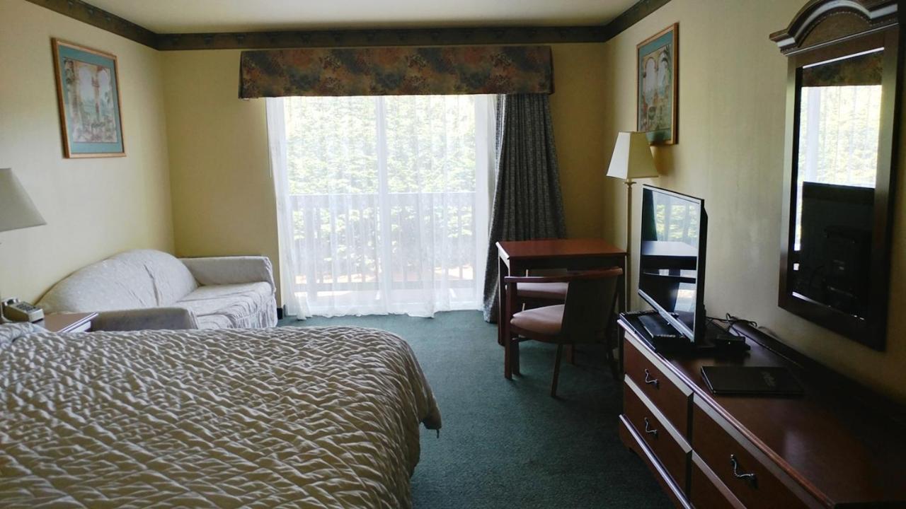 Palace Inn & Suites Lincoln City Exteriér fotografie