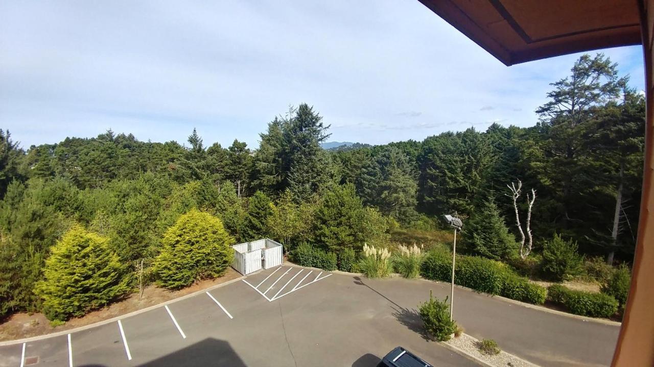 Palace Inn & Suites Lincoln City Exteriér fotografie