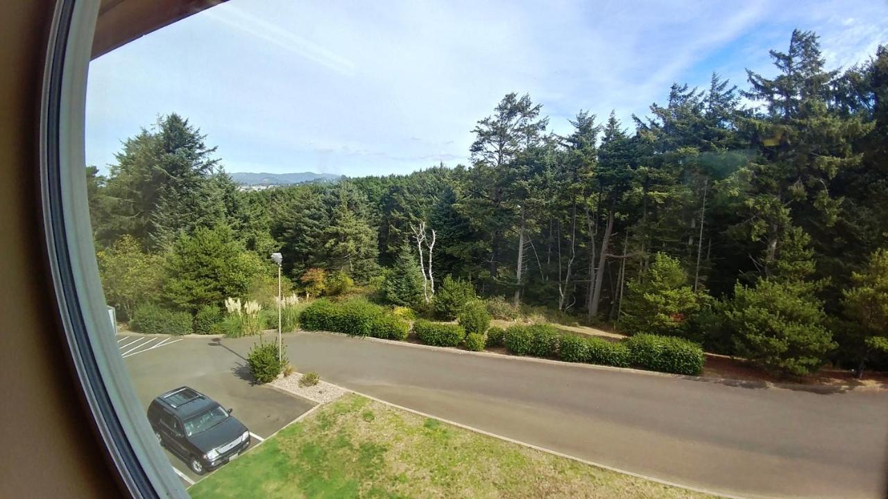 Palace Inn & Suites Lincoln City Exteriér fotografie